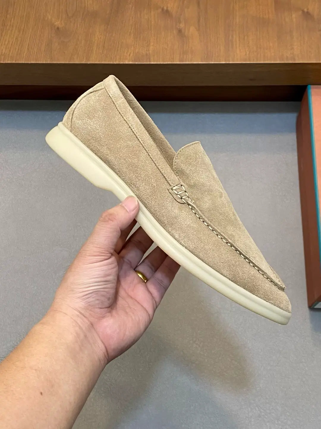 Mocassin homme en daim beige