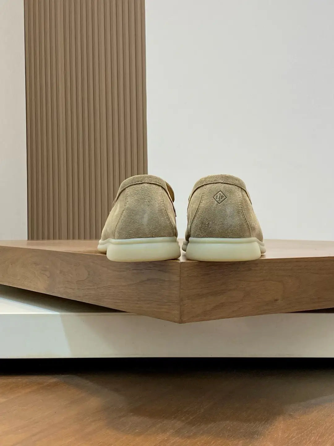 Mocassin homme en daim beige